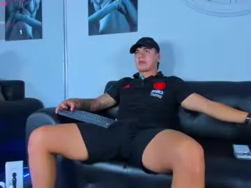 Chaturbate Watch Live Sex Cams of cristopher_strong