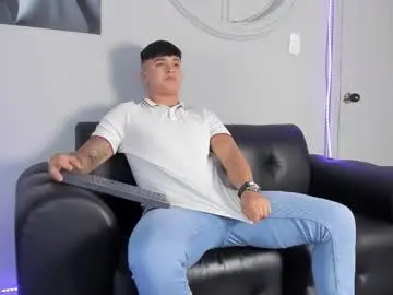 Chaturbate Best live sex cam show of cristopher_strong