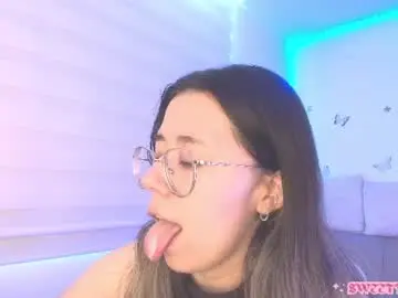Chaturbate Free Live Porn of sweettvera_