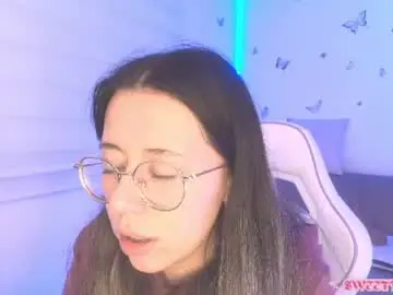 Chaturbate Nude Webcam of sweettvera_
