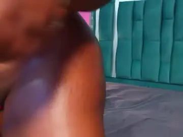 Chaturbate Free Porn Cam of tinajones20