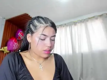 Chaturbate Live Sex of adhara_messy