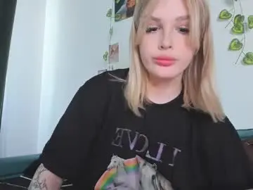 Chaturbate Live Porn of krisi_myrr