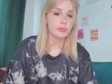 Chaturbate Adult Video Chat of krisi_myrr