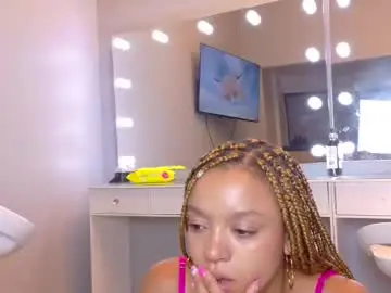 Chaturbate Free Porn Cam of littlejennifer18