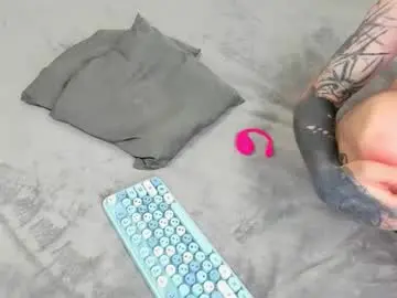 Chaturbate Adult Video Chat of raveneusbiter