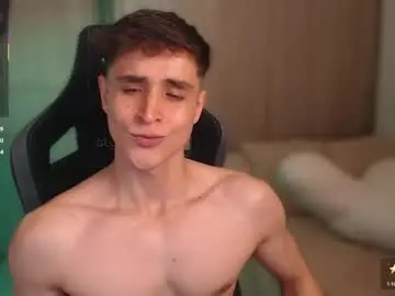 Chaturbate Live Sex Cam of thomklein