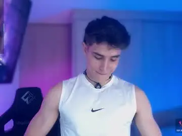 Chaturbate Live Sex Cam of thomklein