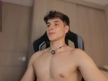 Chaturbate Live Sex Cam of thomklein