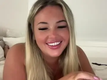 Chaturbate Watch Live Sex Cams of averybabyyx