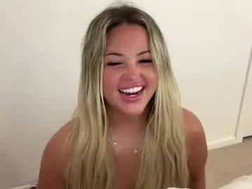 Chaturbate Live Sex of averybabyyx