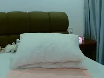 Chaturbate Live Sex Cam of hersheys_aran