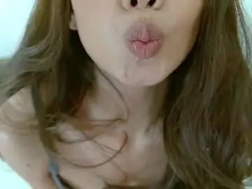 Chaturbate Live Sex Cam of hersheys_aran