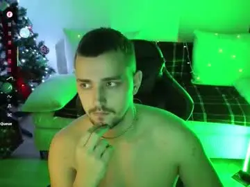 Chaturbate Watch Live Sex Cams of larstar01