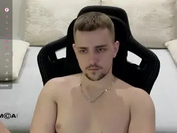 Chaturbate Best live sex cam show of larstar01