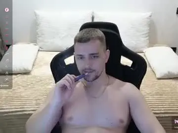 Chaturbate Watch Live Sex Cams of larstar01