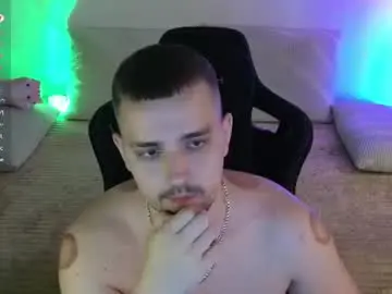 Chaturbate Watch Live Sex Cams of larstar01