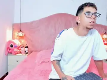 Chaturbate Free Live Porn of skarletruiz