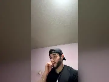 Chaturbate Free Porn Cam of athlete_boy22