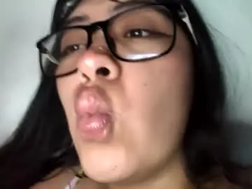 Chaturbate Nude Webcam of babyymango_