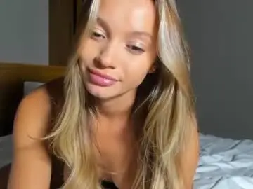 Chaturbate Best live sex cam show of honeybae3