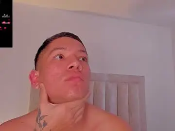 Chaturbate Watch Live Sex Cams of iamjulian_