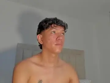 Chaturbate Live Porn of iamjulian_
