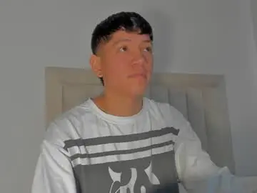 Chaturbate Adult Webcam of iamjulian_