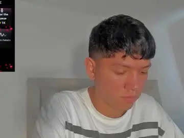 Chaturbate Sex Cam of iamjulian_