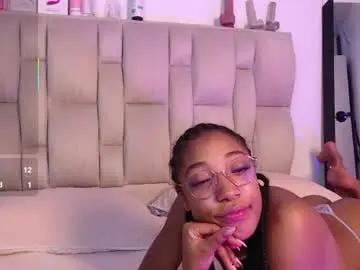 Chaturbate Sex Chat of esmeralda_bk