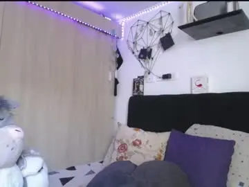Chaturbate Live Sex Cam of santii_rose
