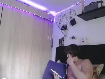 Chaturbate Live Porn of santii_rose