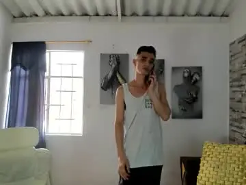 Chaturbate Live Sex Cam of felipe_colinss