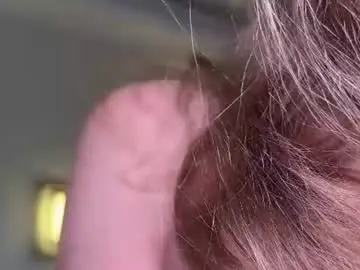 Chaturbate Live Sex Cam of roselyn_rose