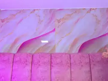 Chaturbate Adult Webcams of emma_curvy1