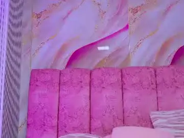 Chaturbate Best live sex cam show of emma_curvy1