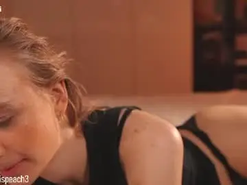 Chaturbate Live Sex Cam of alexispeach