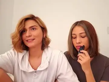 Chaturbate Live Sex Cam of skyamber8v2