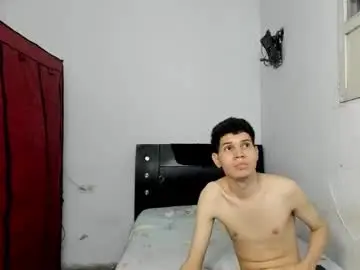 Chaturbate Best live sex cam show of andrew_2811