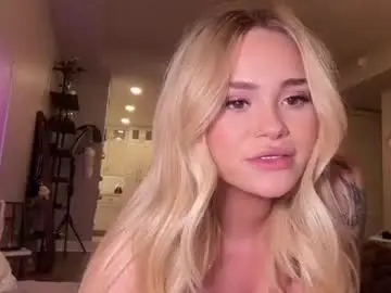 Chaturbate Adult Webcam of ari_02