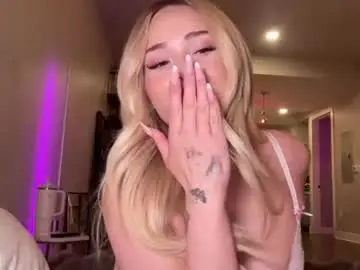 Chaturbate Adult Webcams of ari_02