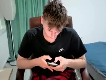 Chaturbate Sex Cam of hotboyshorny