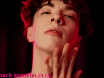 Chaturbate Best live sex cam show of trevorbenson