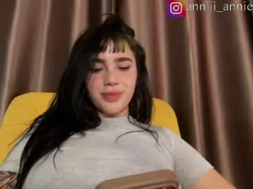 Chaturbate Adult Video Chat of annie_snow_