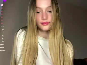 Chaturbate Watch Live Sex Cams of antionettepulgarin