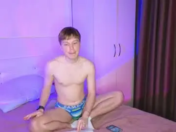 Chaturbate Free Porn Cam of cameron_crowly