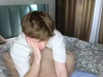 Chaturbate Free Porn Cam of cameron_crowly