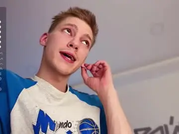 Chaturbate Live Porn of davey_ebash