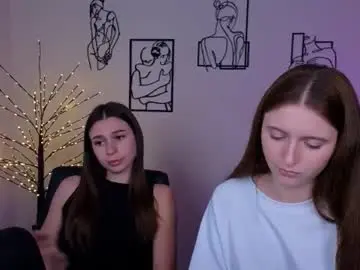 Chaturbate Best live sex cam show of flora_ri