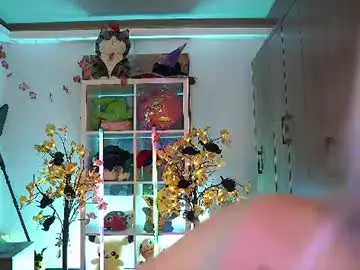 Chaturbate Live Sex Cam of pinkloly69